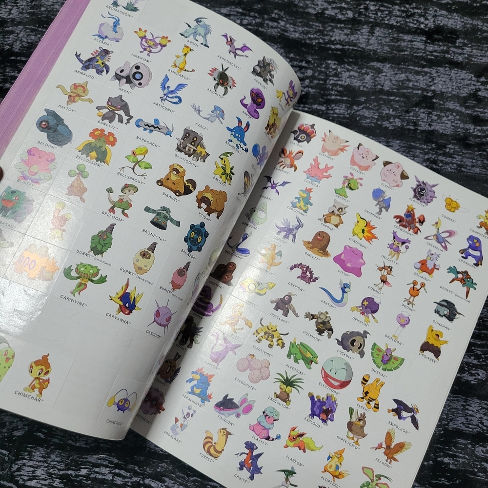 Pokemon Books - Picture 9 of 9